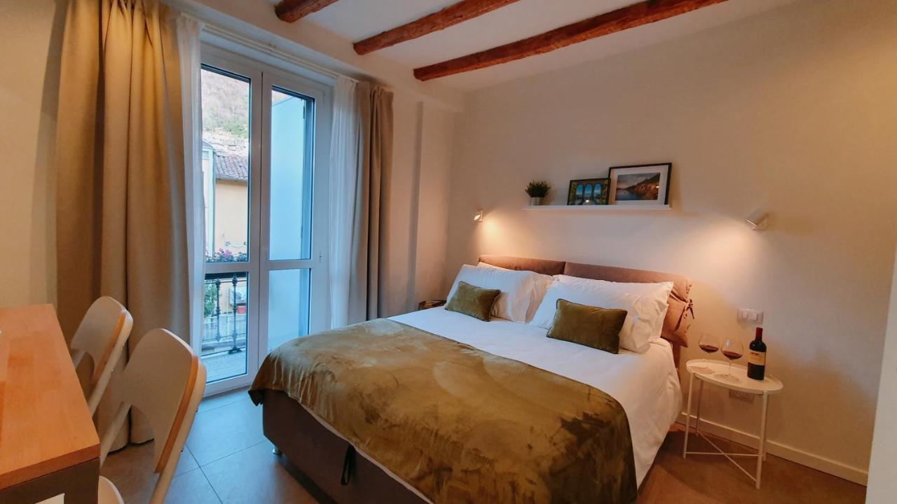 Foscolo 9 Room - Breakfast Como Eksteriør bilde